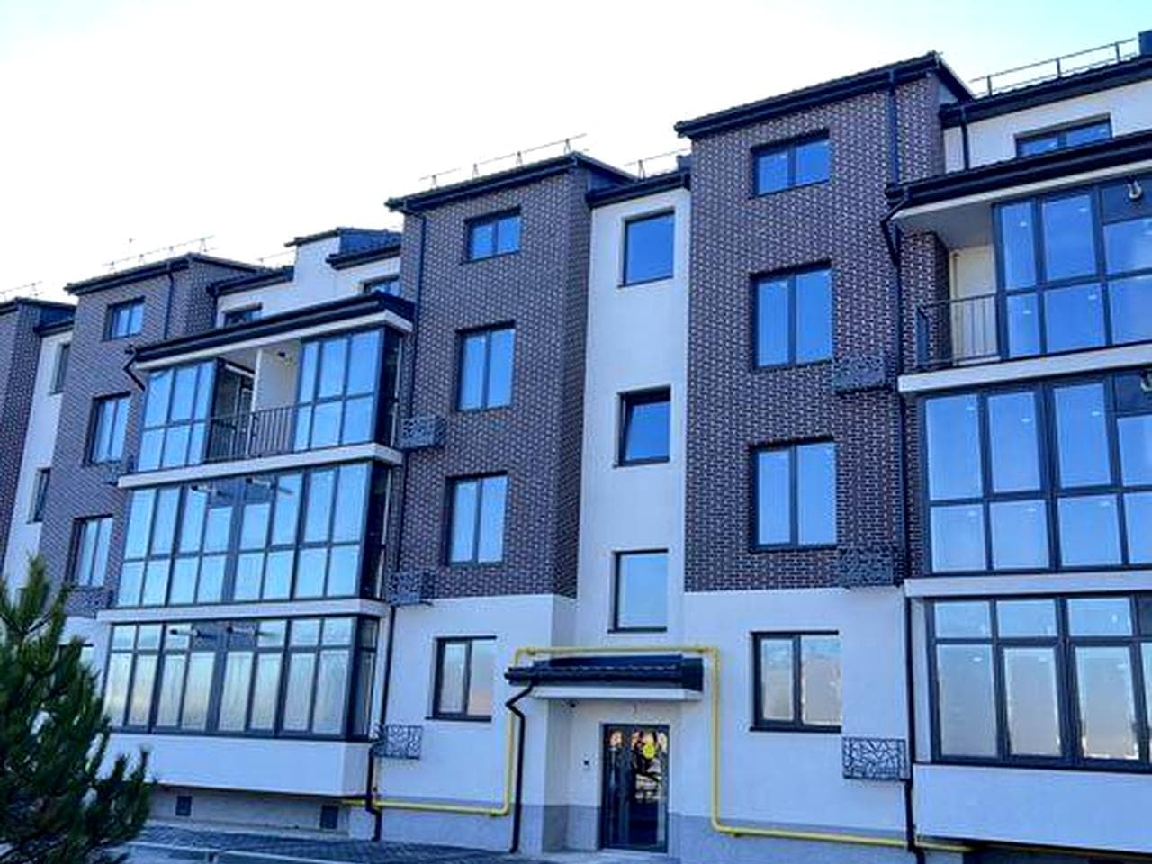 Продаж 4к квартири 107 кв. м2 на вул. Євгена Патона ЖК Нова Корея