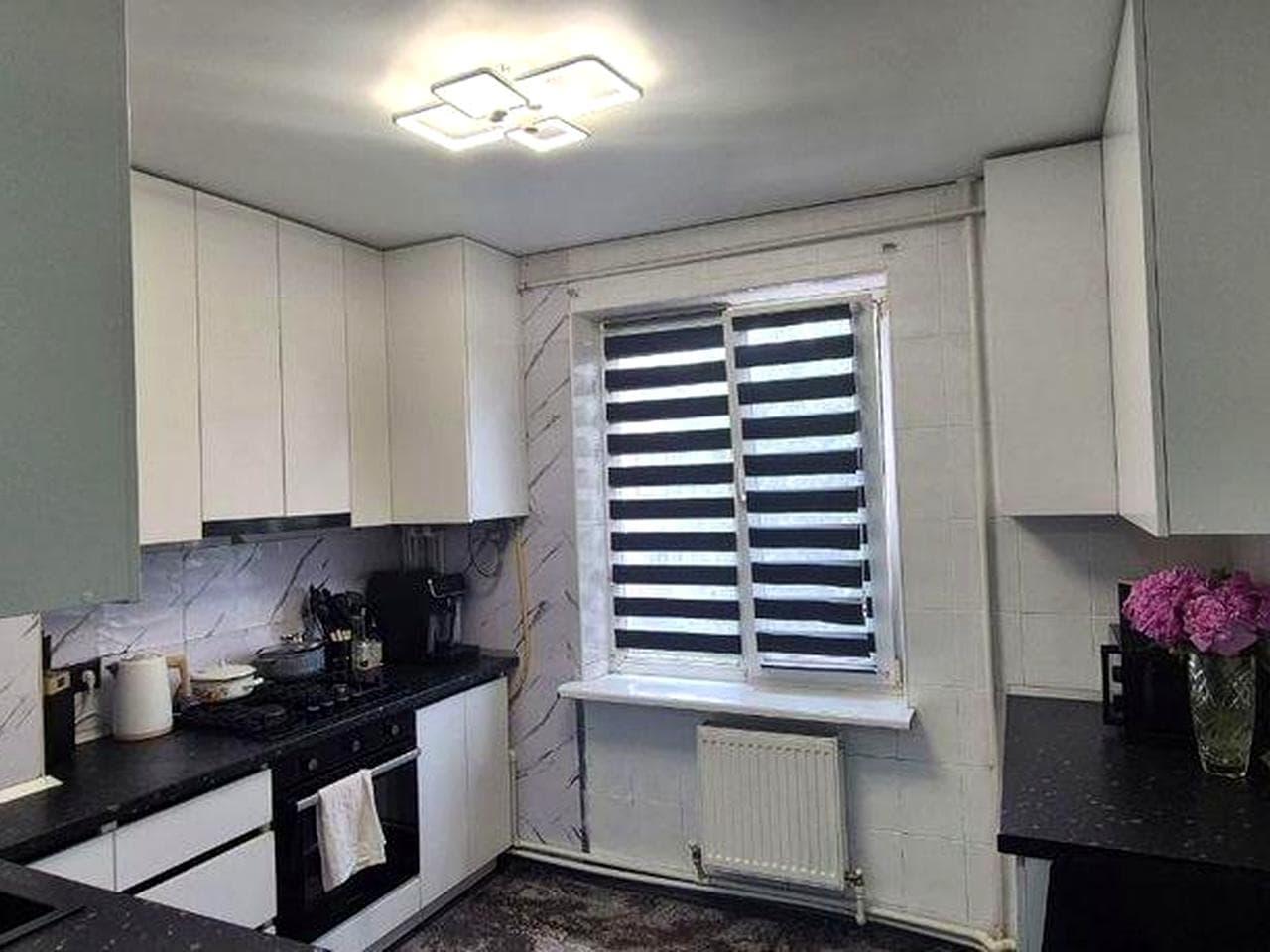 Продам 3 кімнатну квартиру в центрі