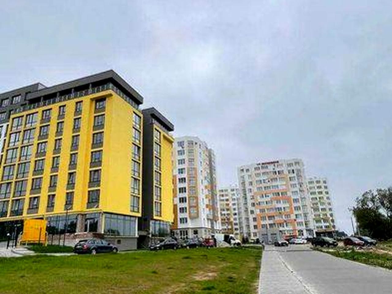 Продаж квартири на вул. Величковського, Рясне