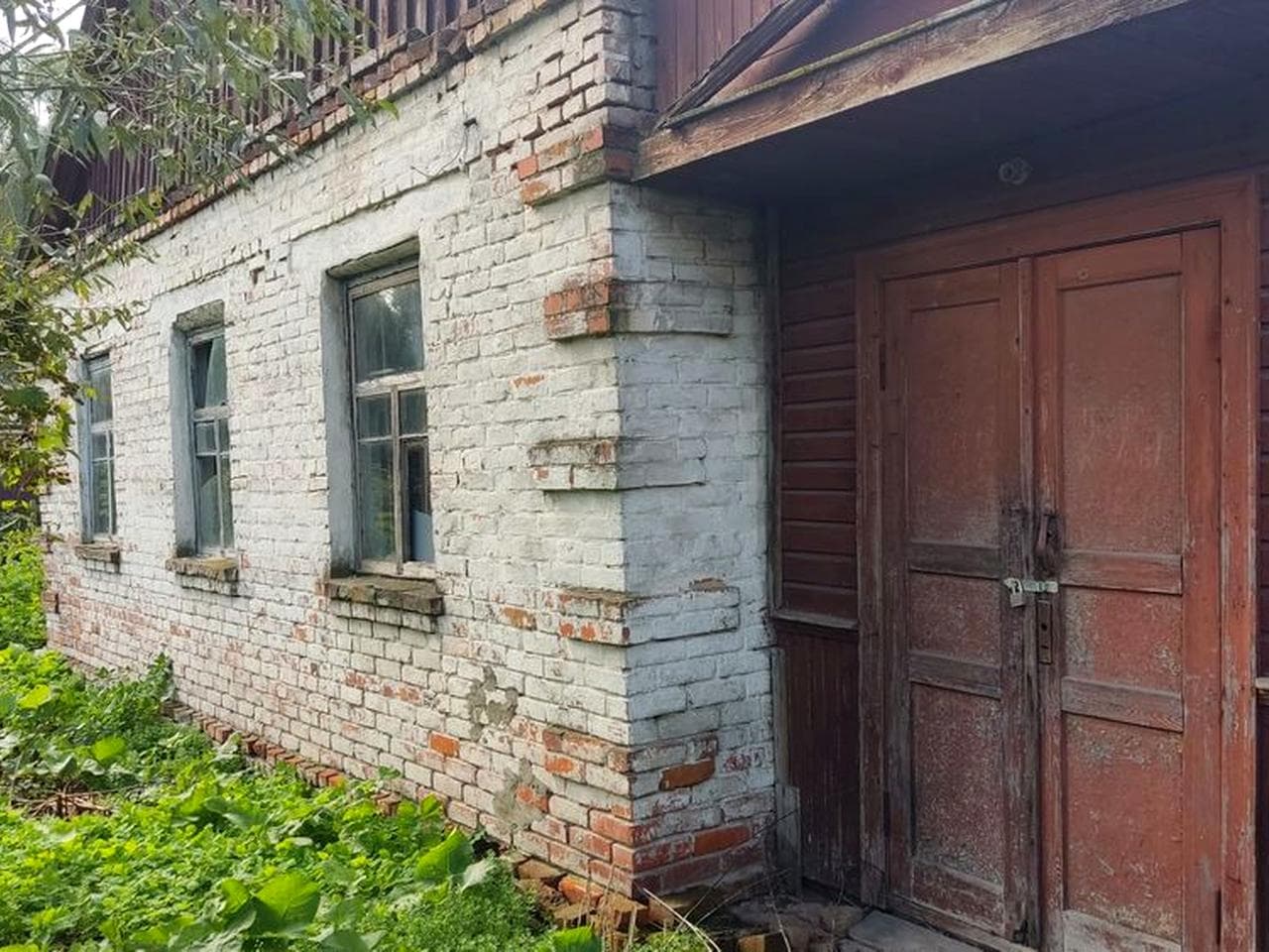 Дом  г. Городня Черниговская 94