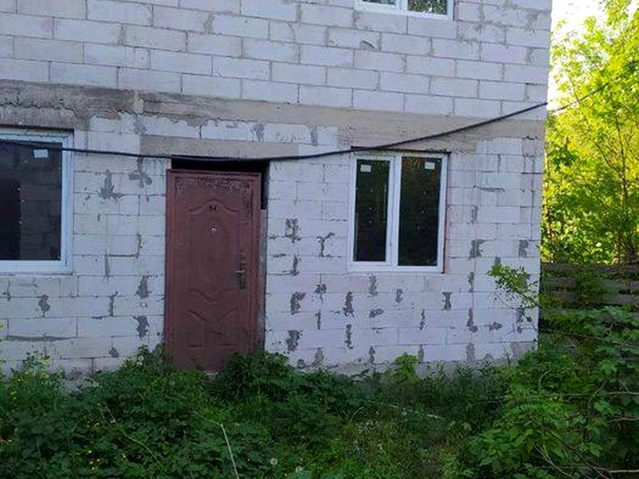 Продам половину будинку