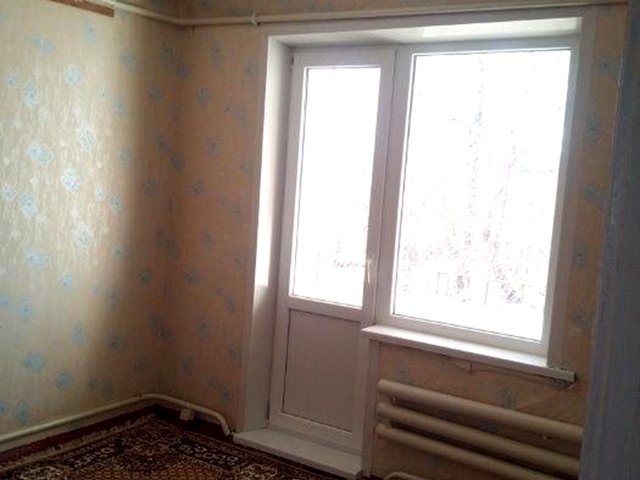 Продам ,  3-х кімнатну квартиру з меблями в Котельві , вул.Короленка,