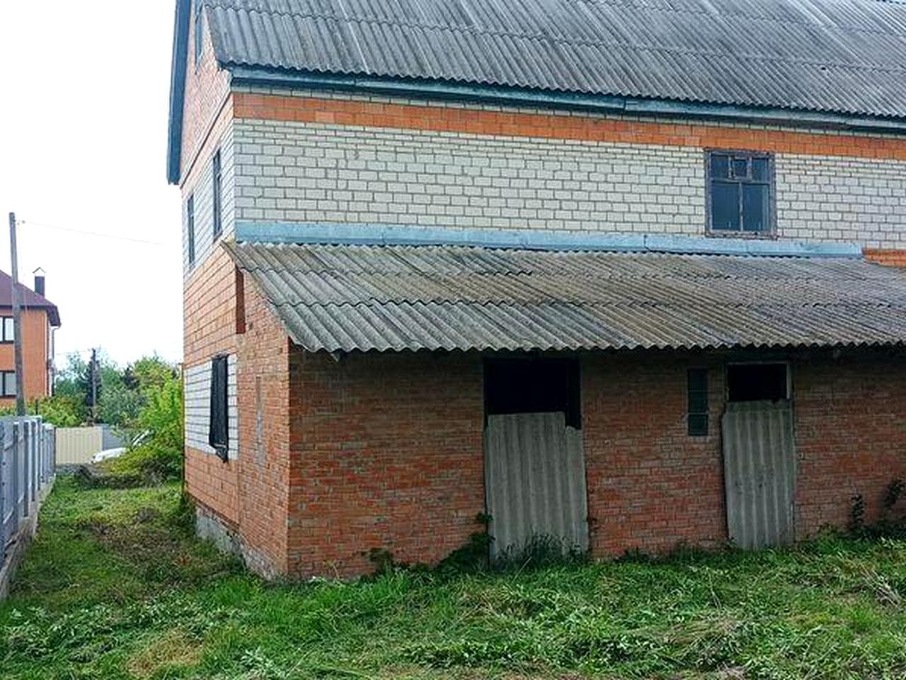 Продам дім двох поверховиий