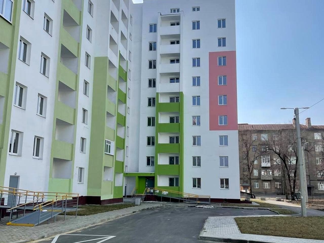 Миру вул., 43