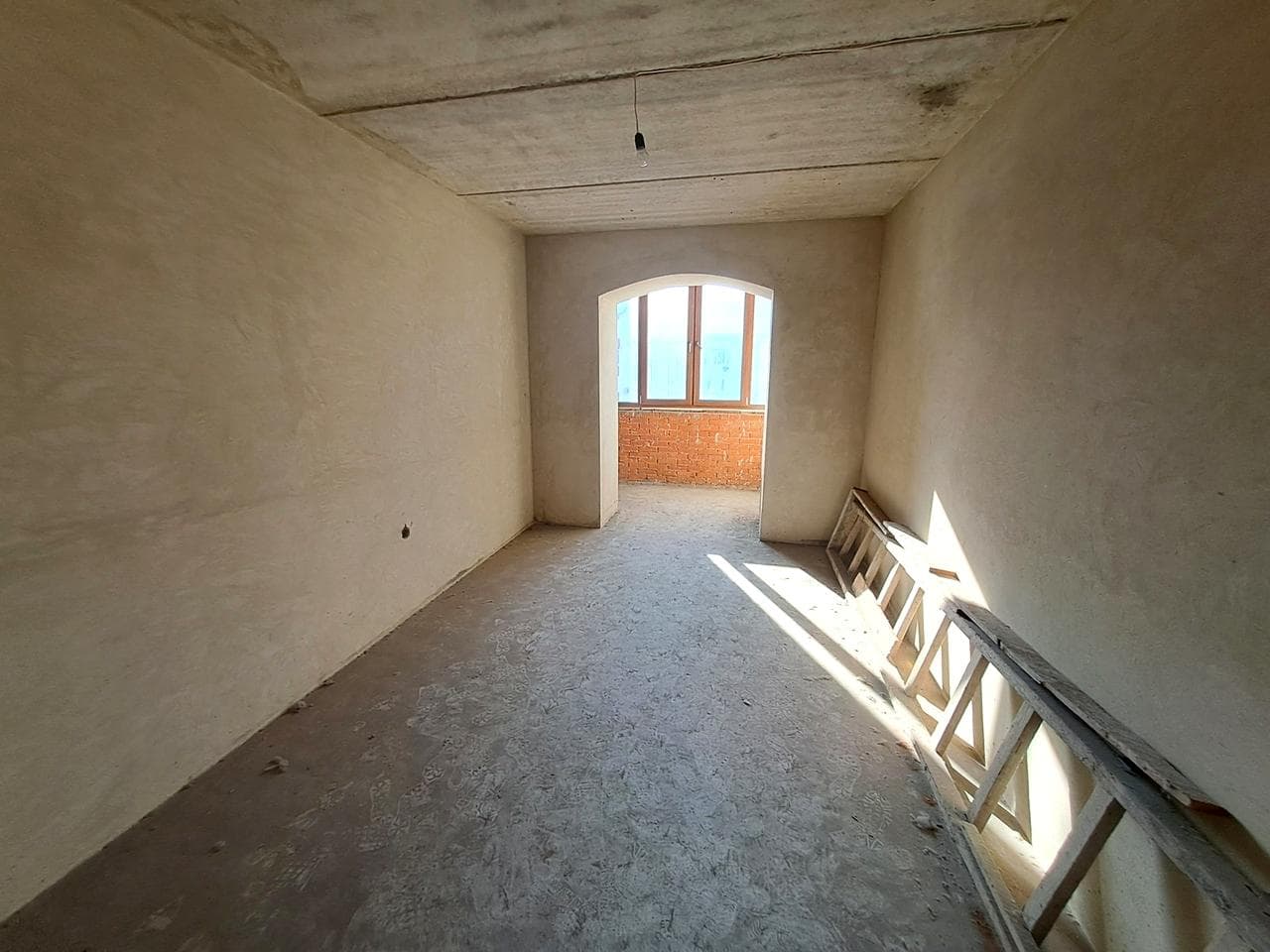 Захисників України вул. (1-го Травня), 1г