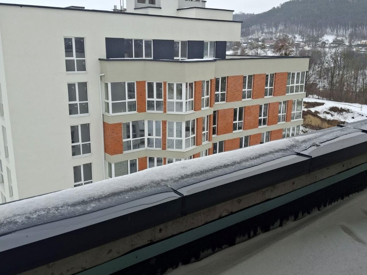 Дубенська вул., (Будинок 2)