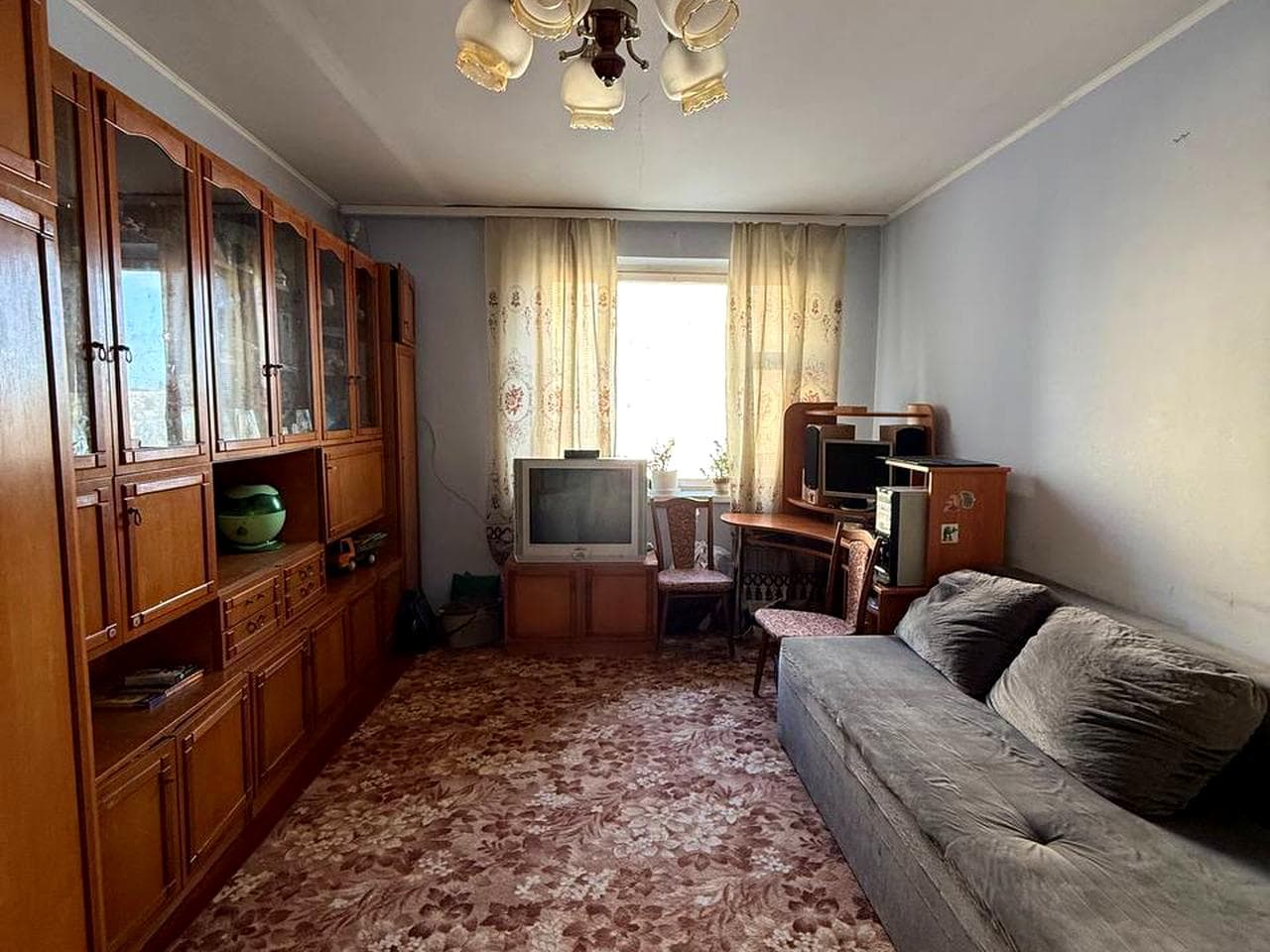 Роксоляни вул., 43