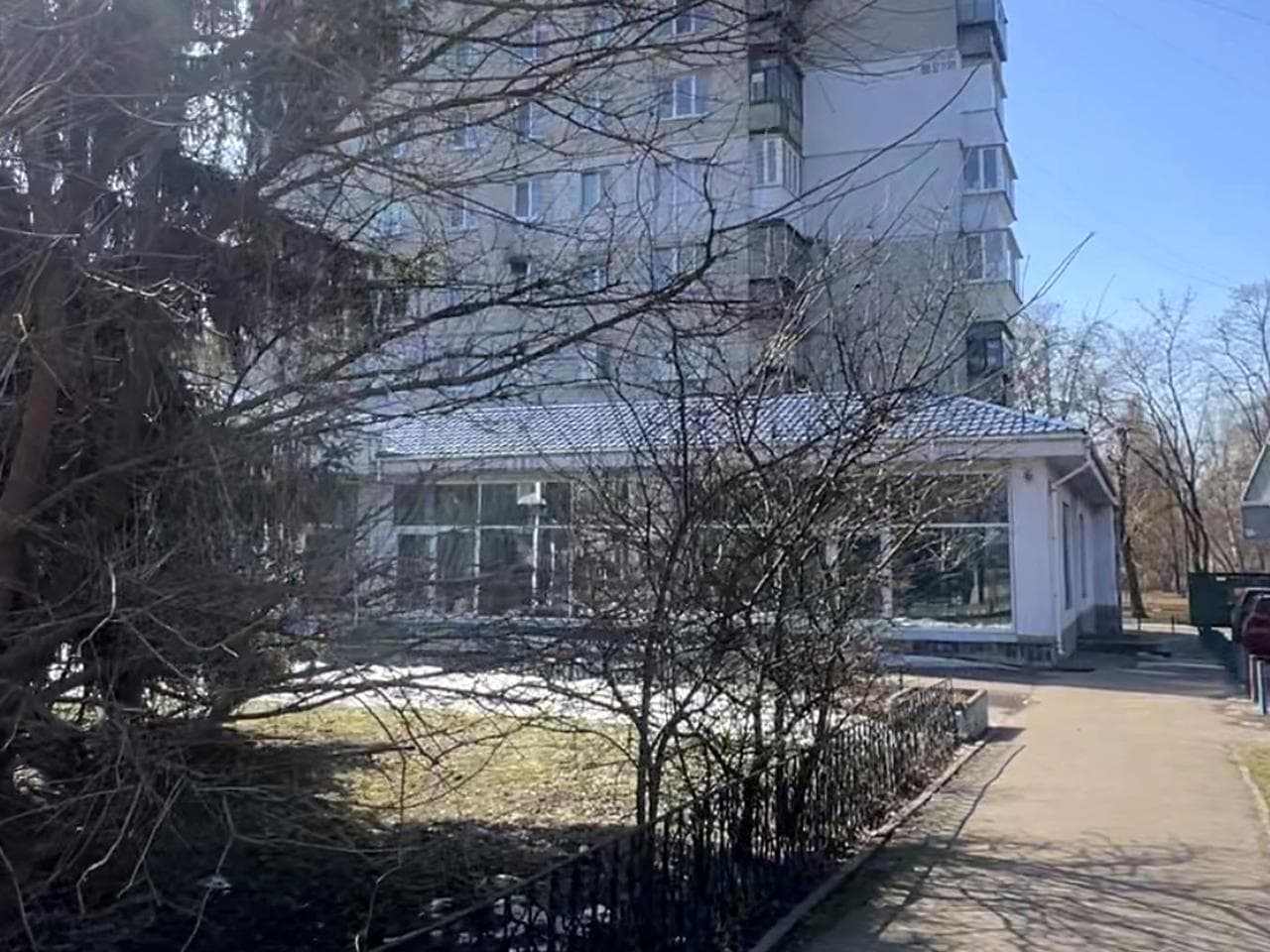 Героїв України вул. (Гагаріна), 6