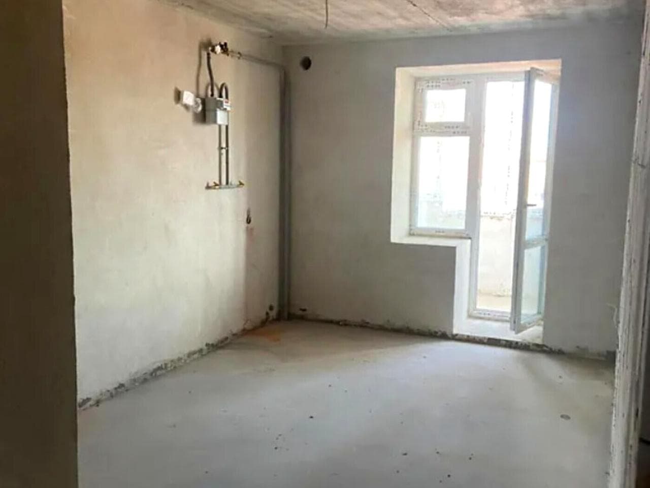 Степана Бандери просп., 83-В