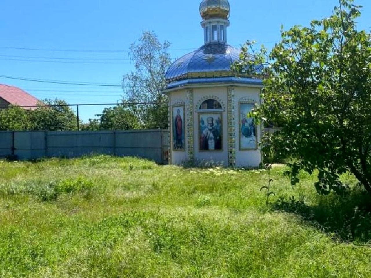 Центральна вул.