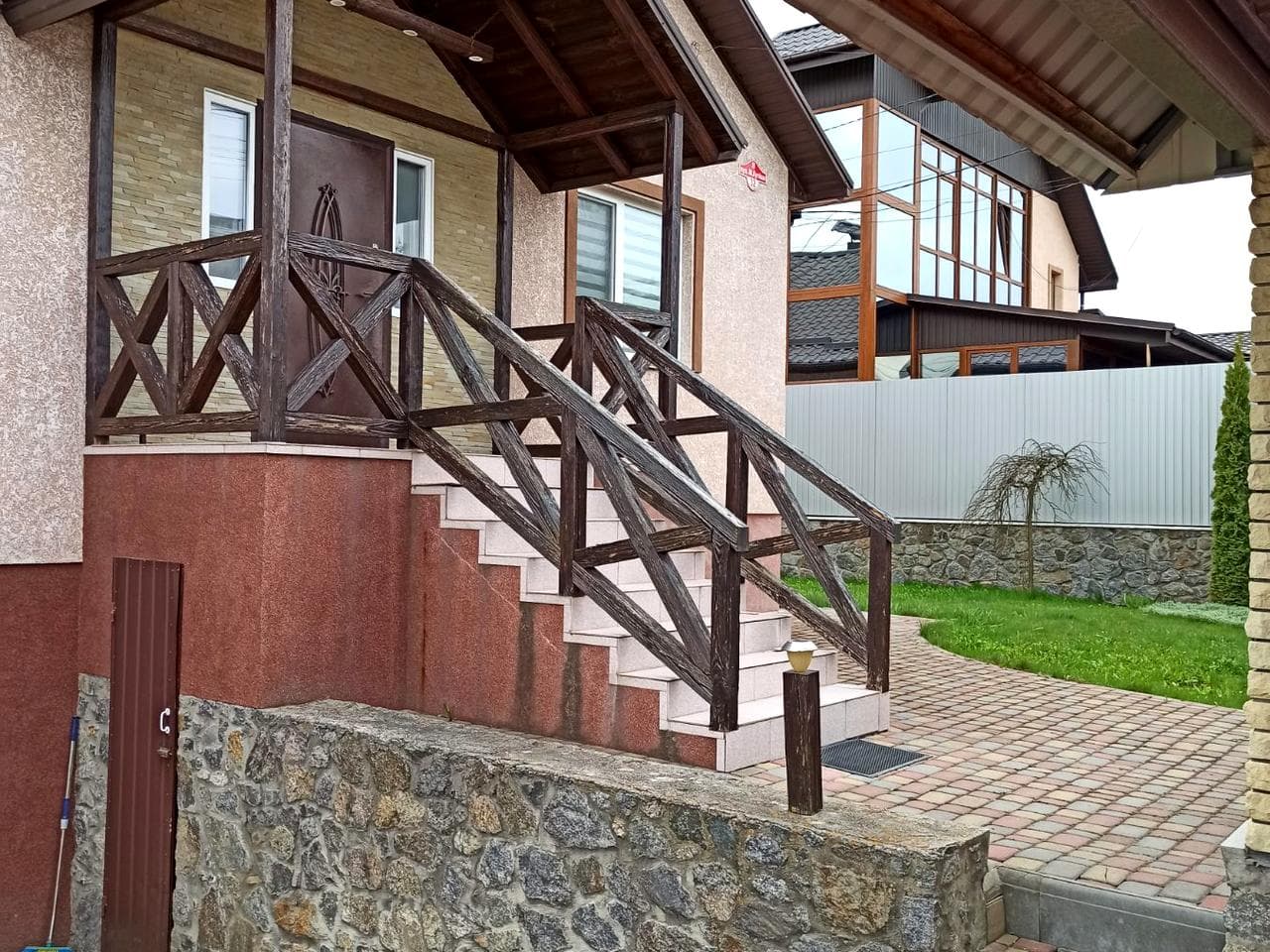 Миколи Куліша вул., 32