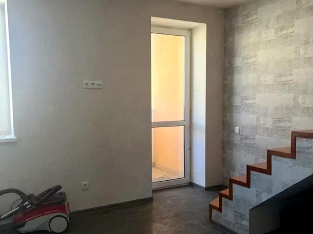 Богдана Хмельницького вул., 7