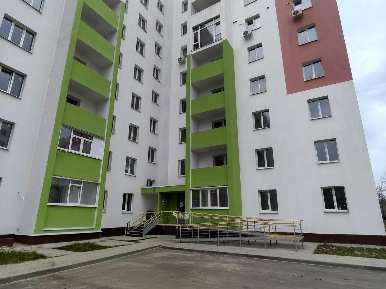 Миру вул., 41