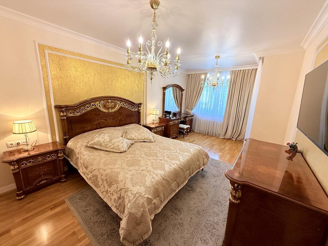 Василя Тютюнника вул. (Анрі Барбюса), 40