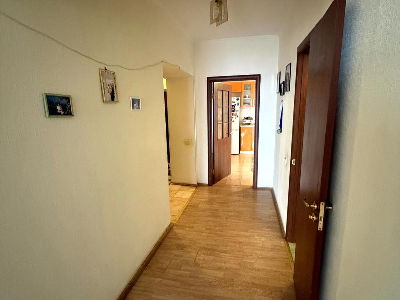 Валерія Лобановського вул., 10