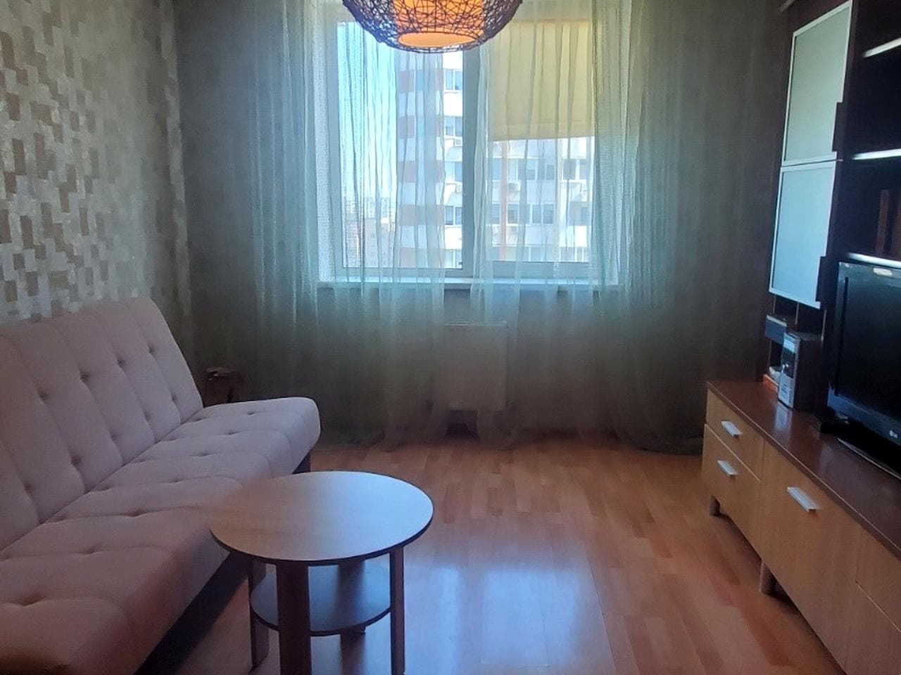 Райдужний масив вул., 1
