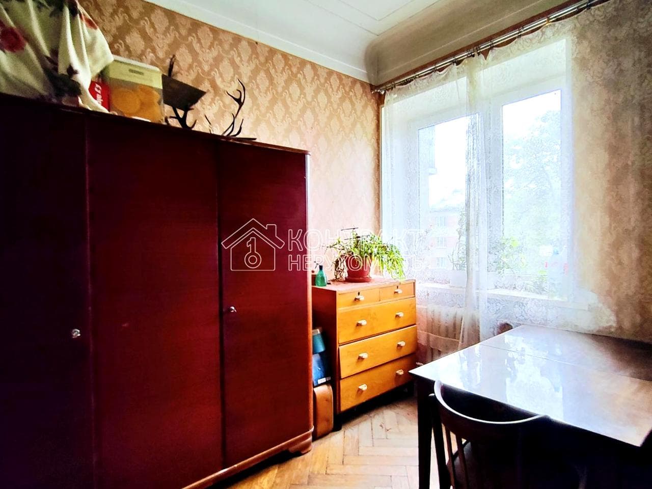 Миру вул., 20