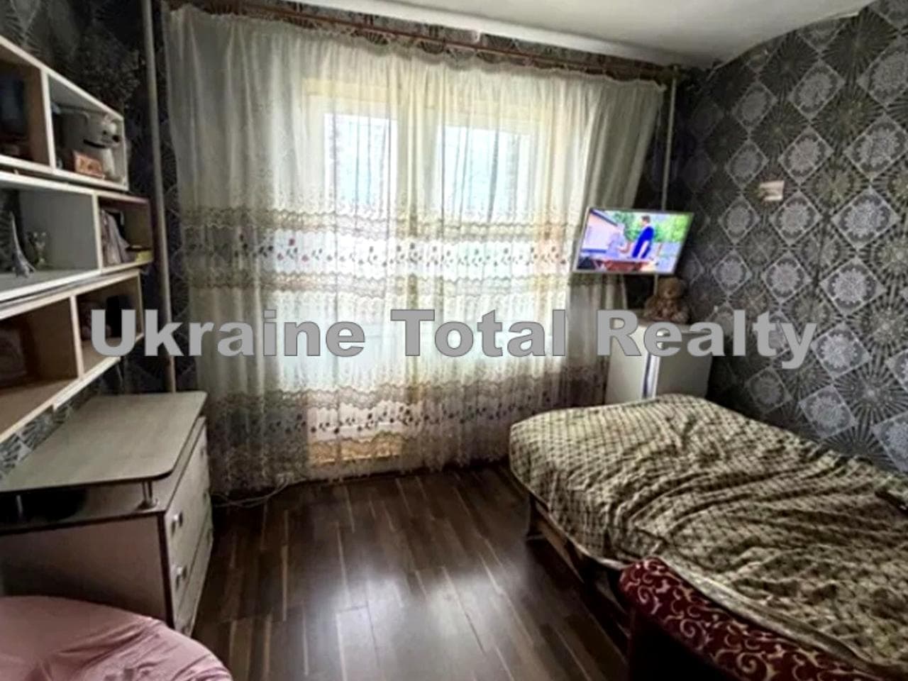 Героїв Дніпра вул., 35
