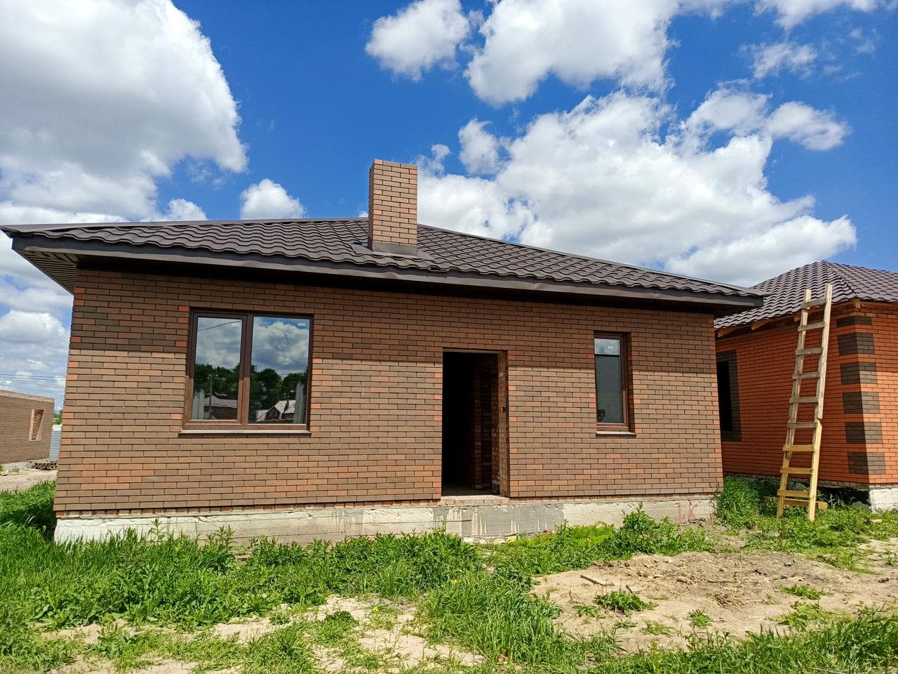 Генерала Григоренка вул., 5