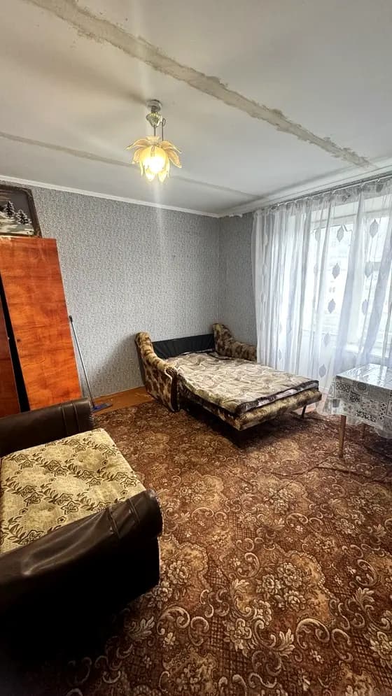 Захисників України вул. (Льотчиків-Визволителів), 37а