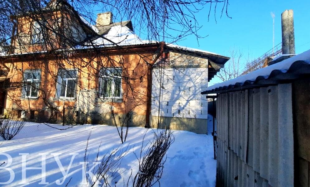 Степана Бандери вул. (Кузнєцова), 11