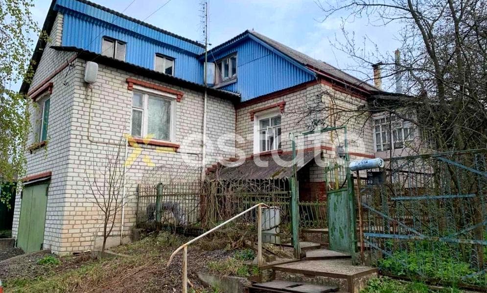 8 березня, 3