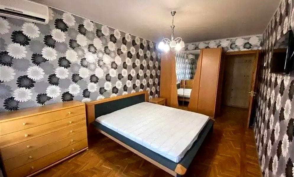 Героїв Крут вул. (Фурманова), 8