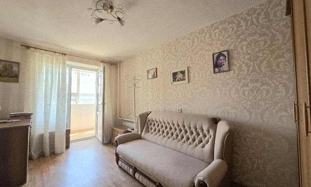 Писаржевського вул., 2