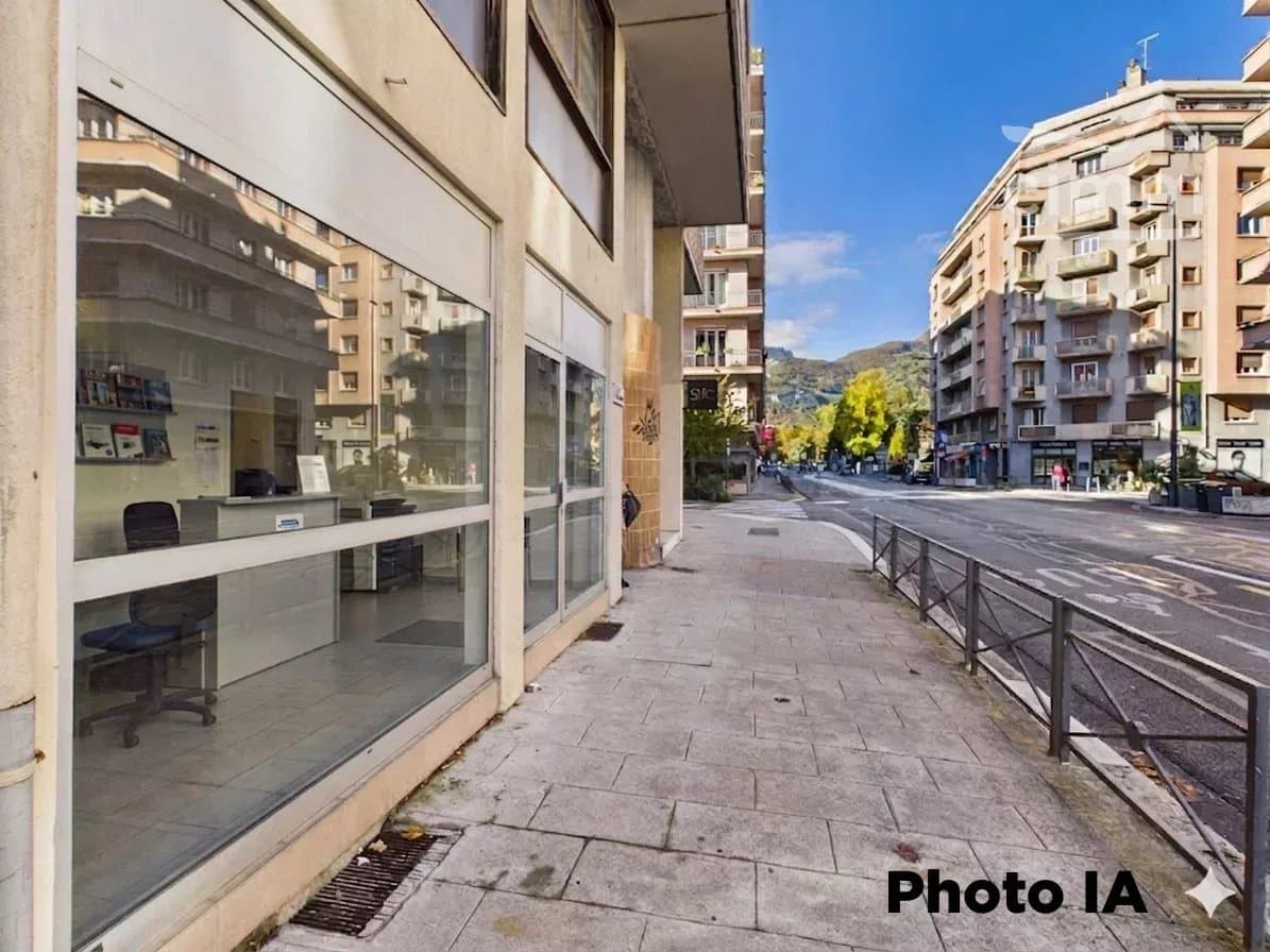 Local commercial - Secteur parc Paul Mistral