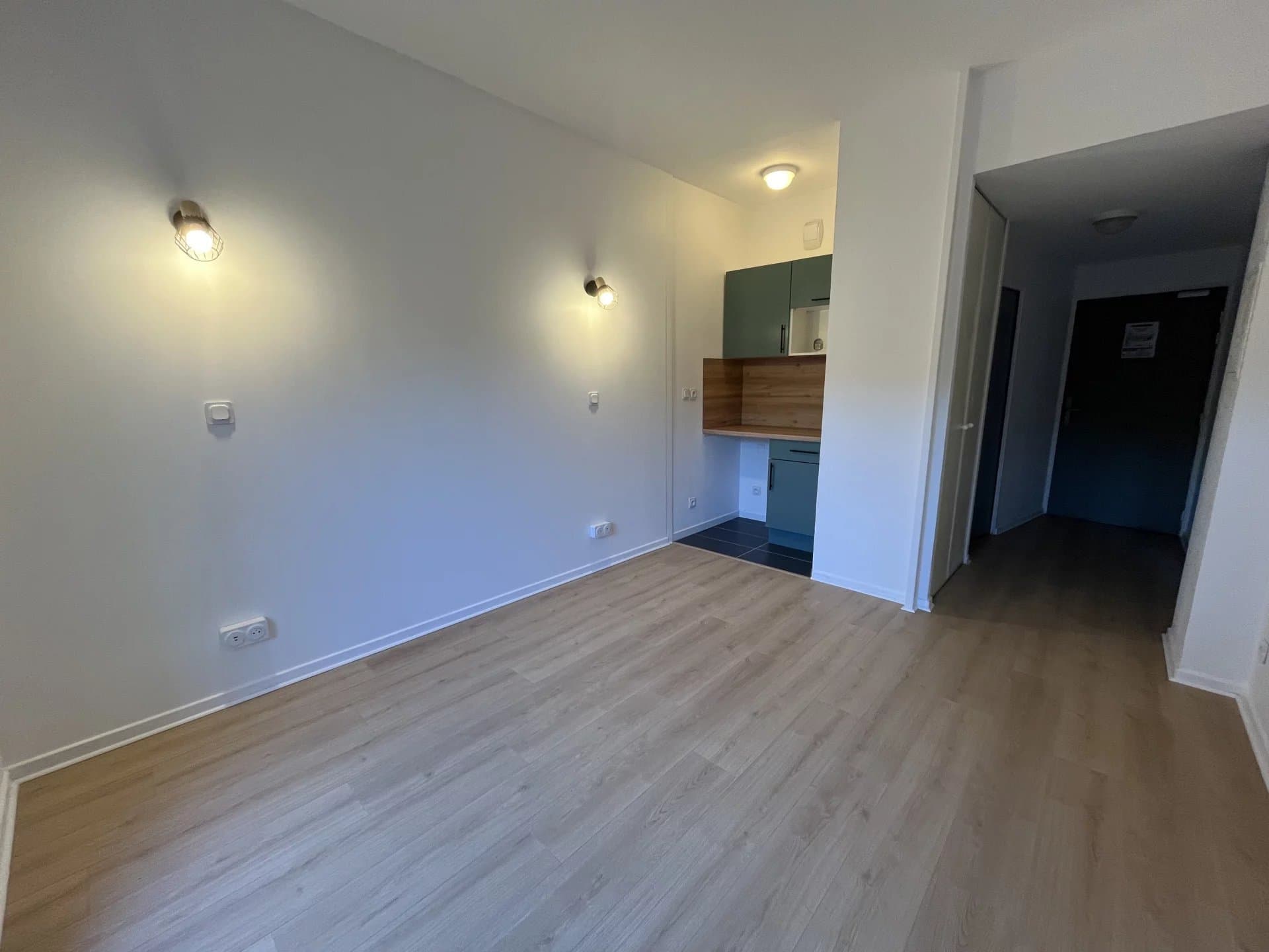 VALENCE - APPARTEMENT T2 MEUBLE LMNP ENTIEREMENT RENOVE