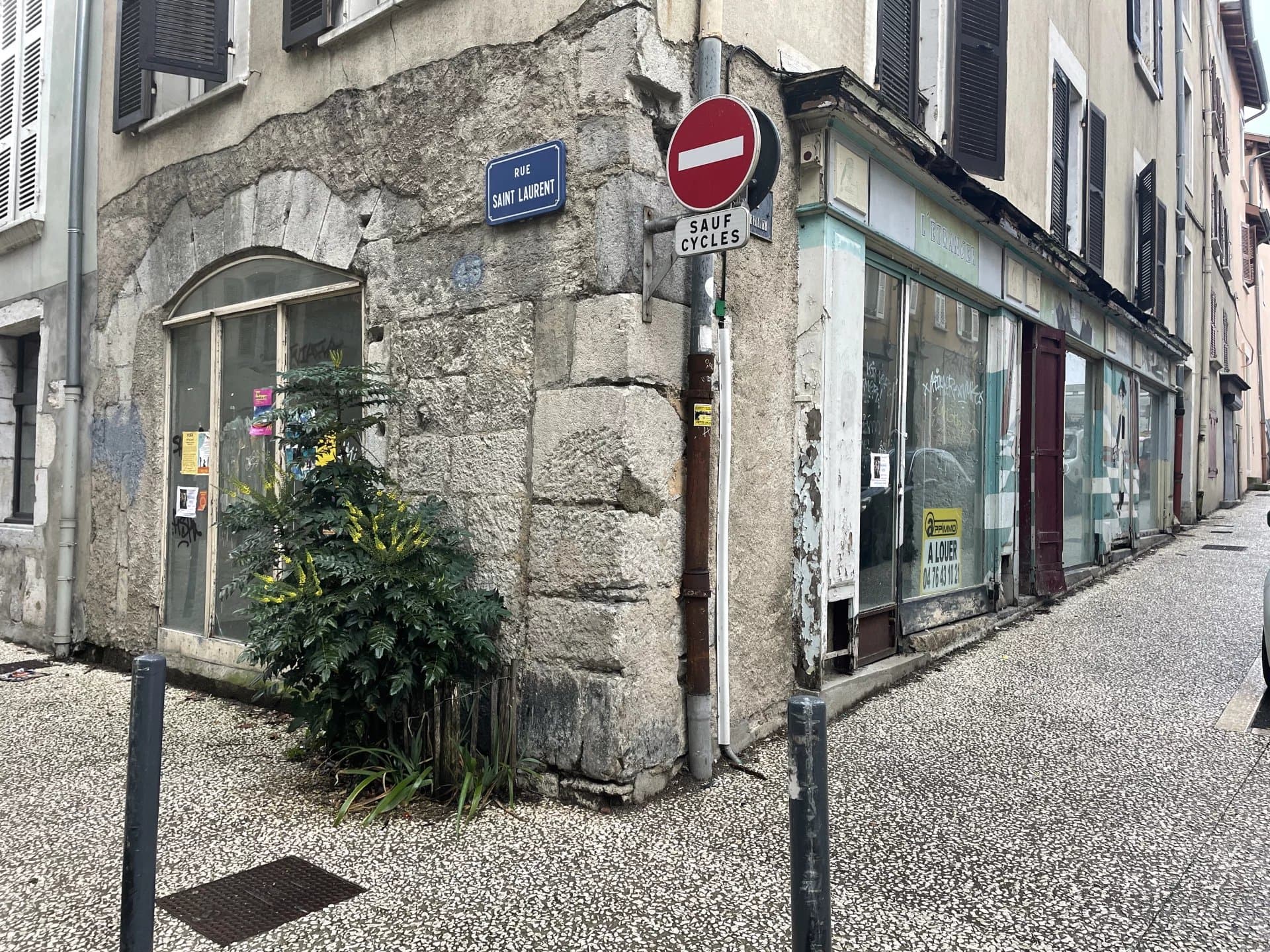 GRENOBLE Quartier Saint Laurent - Local commercial