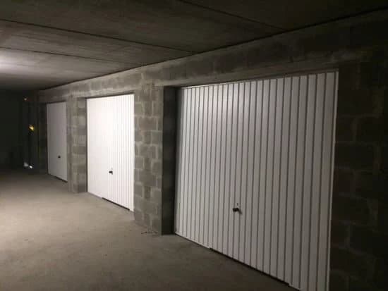 PAU, A VENDRE, Garage de 17,5 m² proche boulevard alsace lorraine