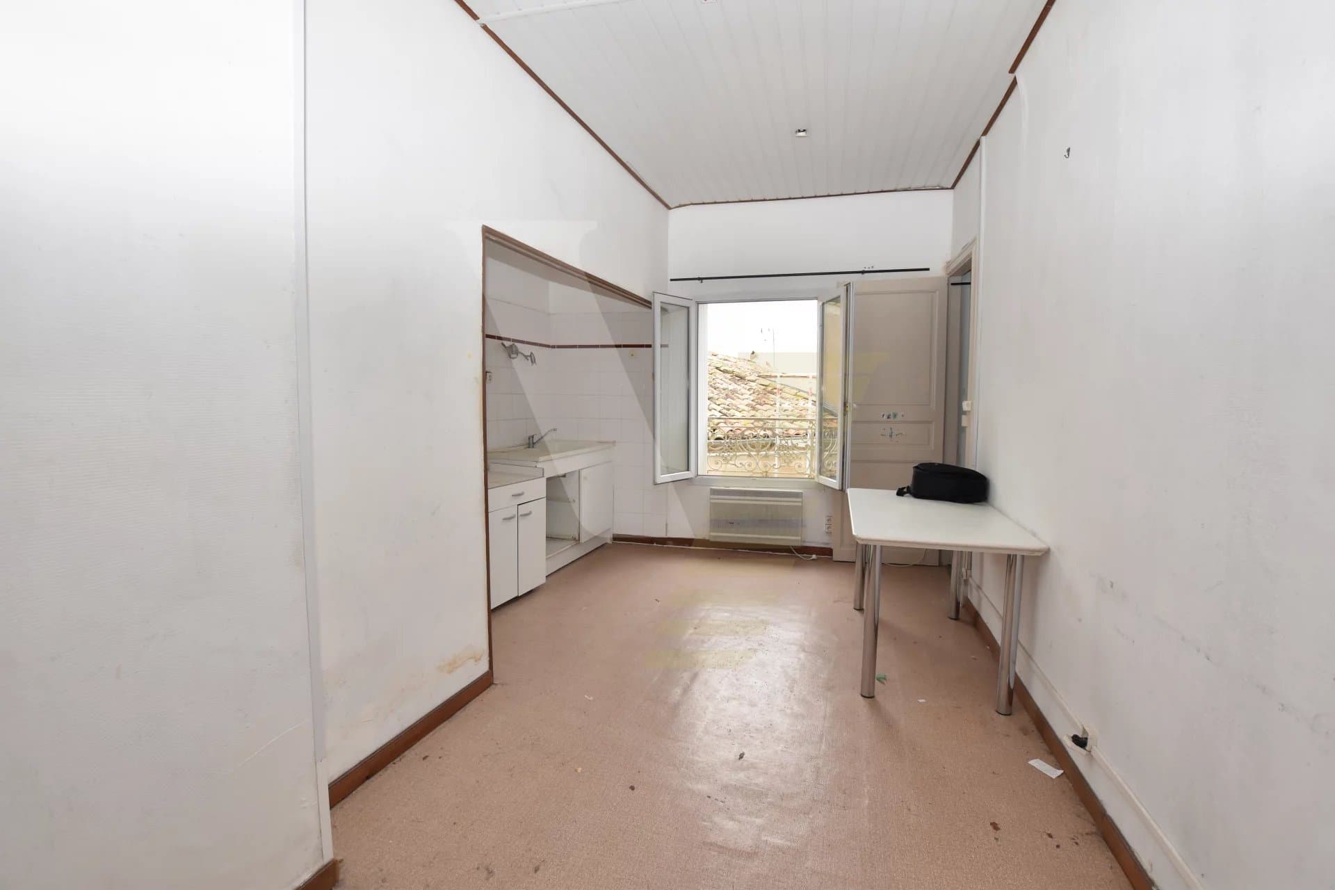 Appartement T2 DANS UNE RUE PIETONNE