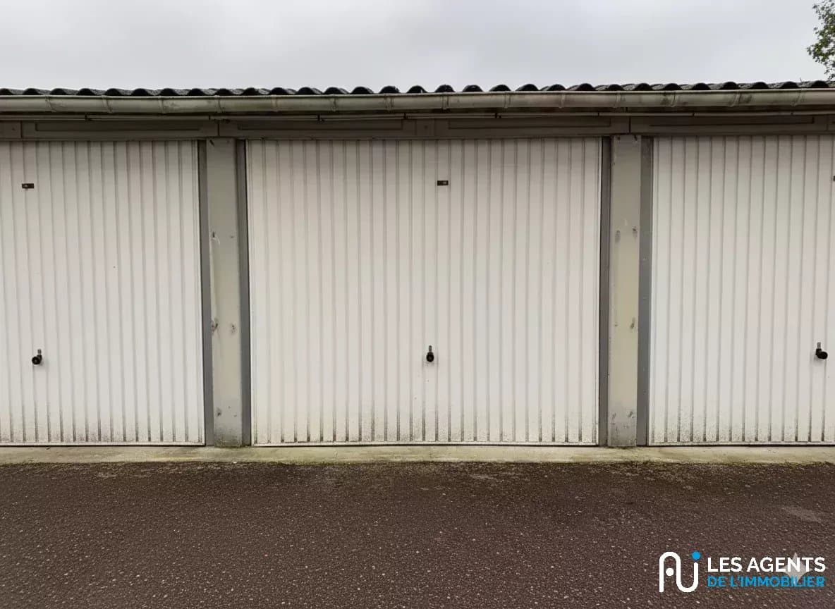 Vente Garage 15 m² – Orléans – Résidence Sécurisée