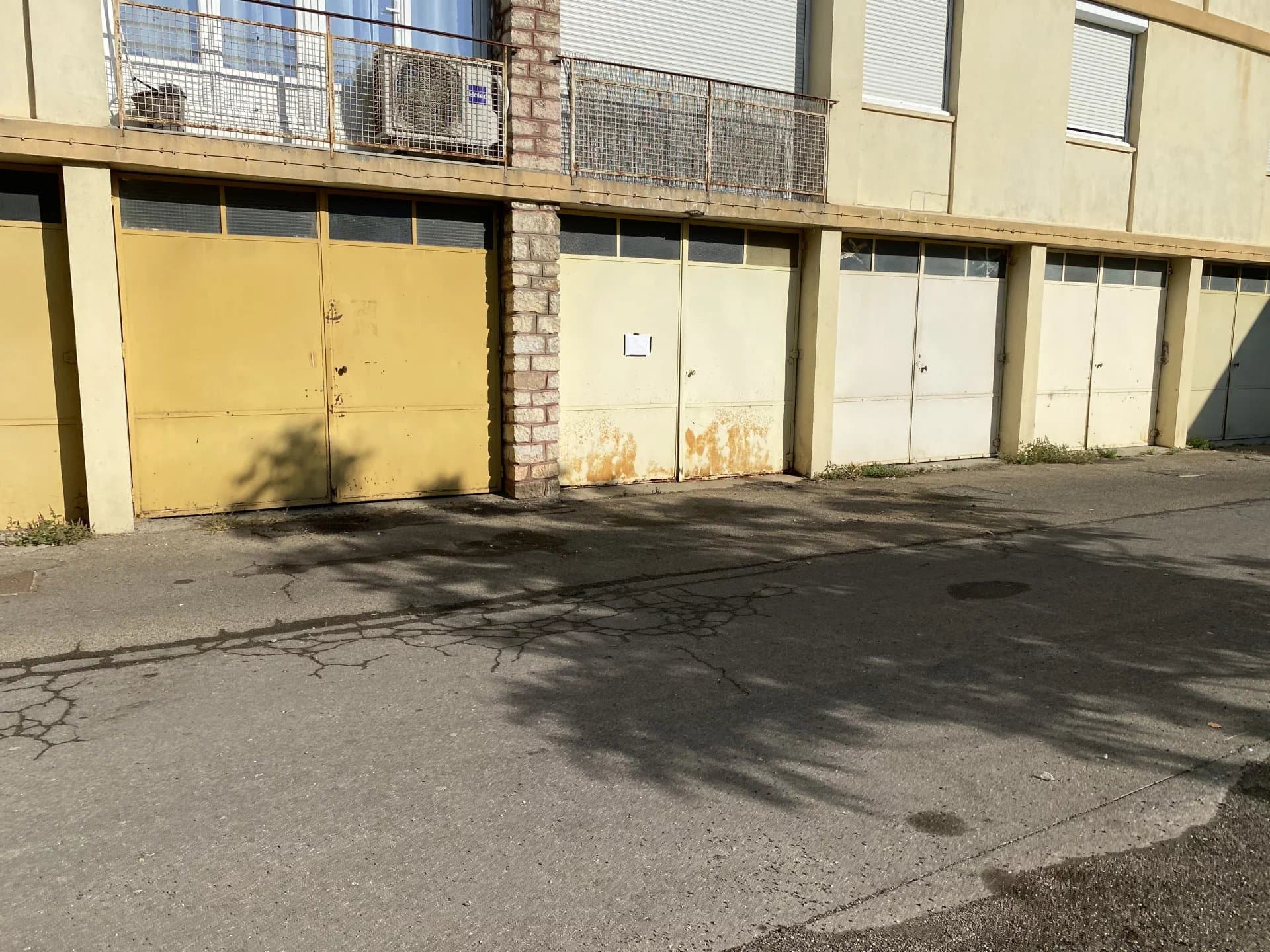 GARAGE - QUARTIER D ESPAGNE