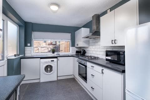 House share - Marsh House Lane,  Warrington, WA2
