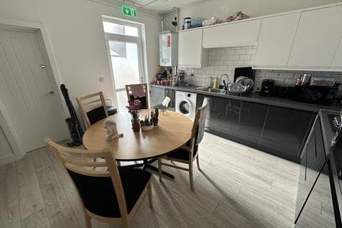 House share - Lovely Lane, Warrington, Cheshire, WA5