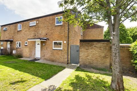 Semi-detached house - Trevone Place Cambridge