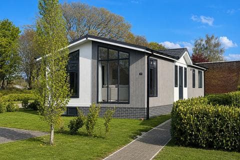 2 bedroom park home for sale