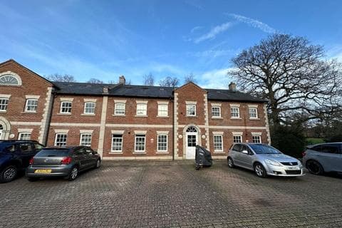 Apartment - Thornton Hall Close, Northampton NN2
