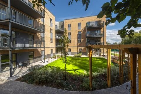 Apartment - Pinnoc Mews Bakers Way, Exeter, Devon, EX4 8GD