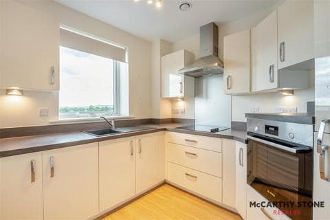 Apartment - Gilbert Place, Lowry Way, Swindon, WIltshire, SN3 1FX