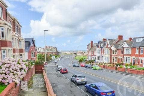 Maisonette - Flat 9, Warbreck Court, Warbreck Hill Road, Blackpool