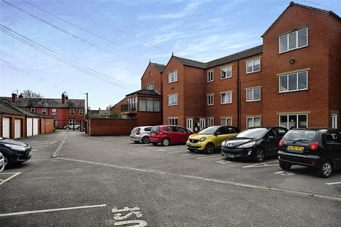 Flat - Riverside Lawns, Lincoln LN5