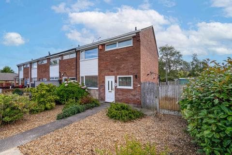 End of terrace house - Dentith Drive, Chester CH1
