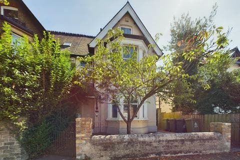 Semi-detached house - Chesterton Road, Cambridge, Cambridgeshire