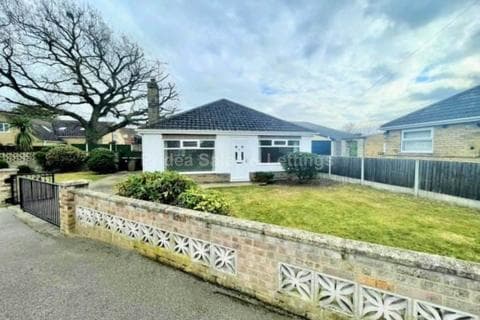 Detached bungalow - Robertson Road, North Hykeham
