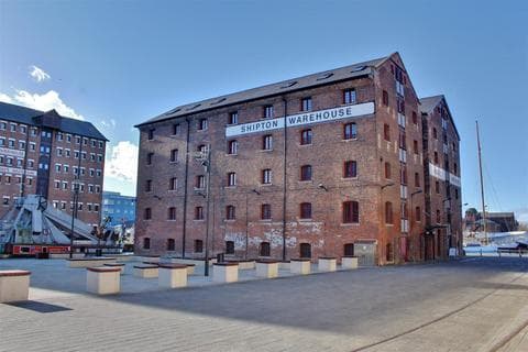 Apartment - Biddle & Shipton, Gloucester Docks