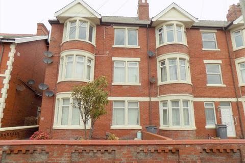 Flat - Burlington Road, Blackpool FY4