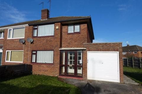 Semi-detached house - Lilliesfield Avenue, Gloucester GL3